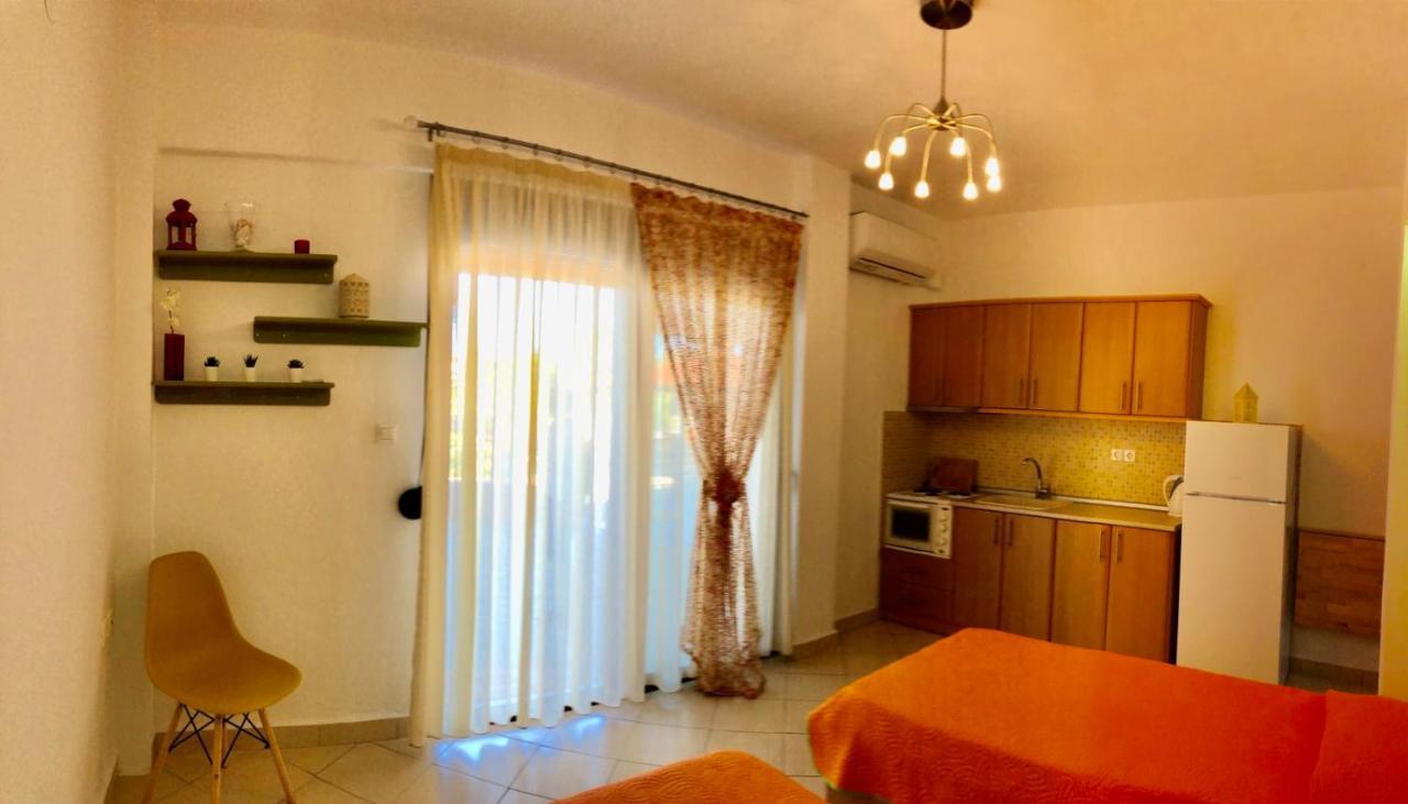 Afroditis House ออร์โมส ปานากีอาส ภายนอก รูปภาพ